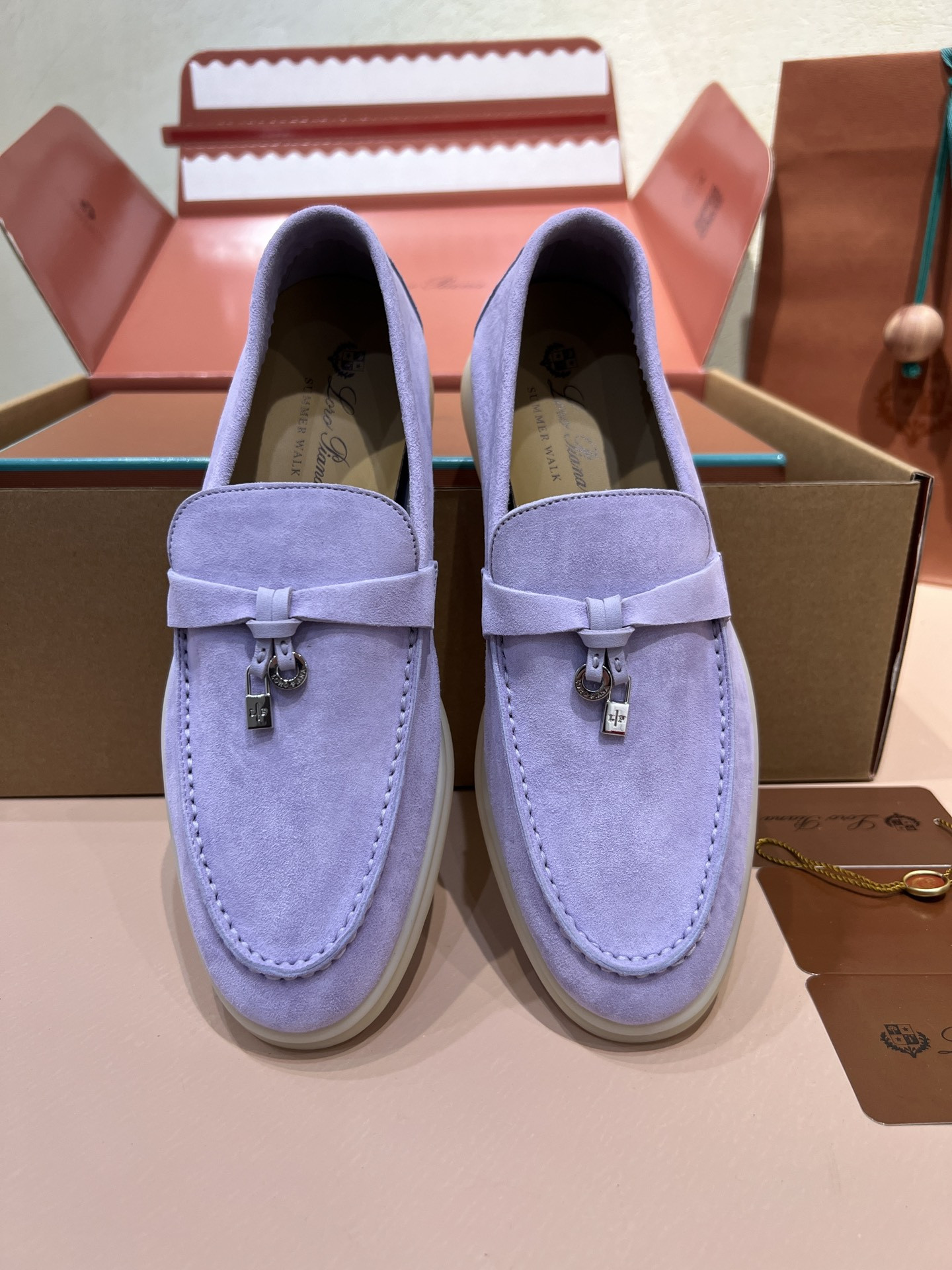 ua L**o p*ana summer charms walk loafers