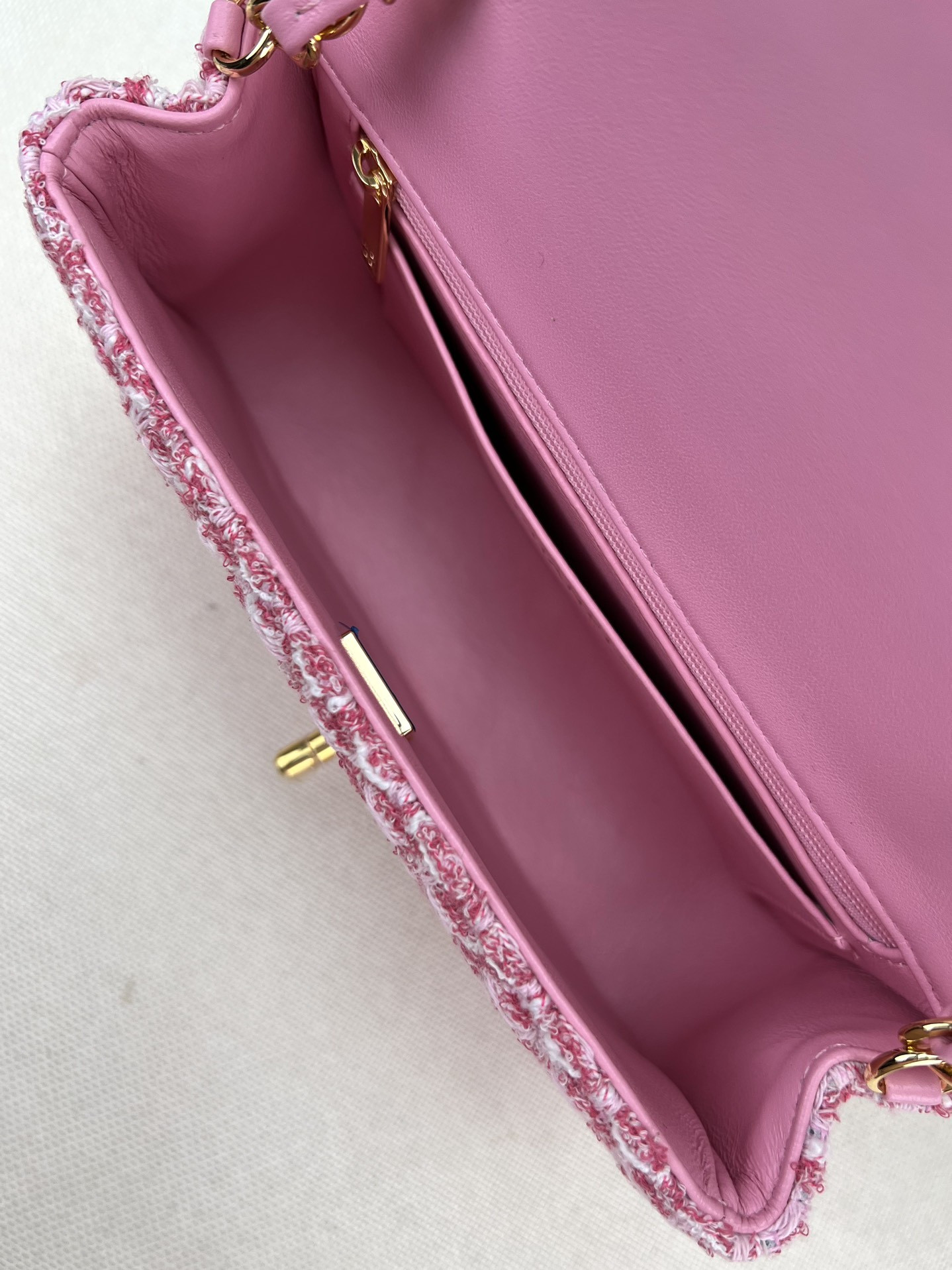 Ch*el classic flap bag 20cm