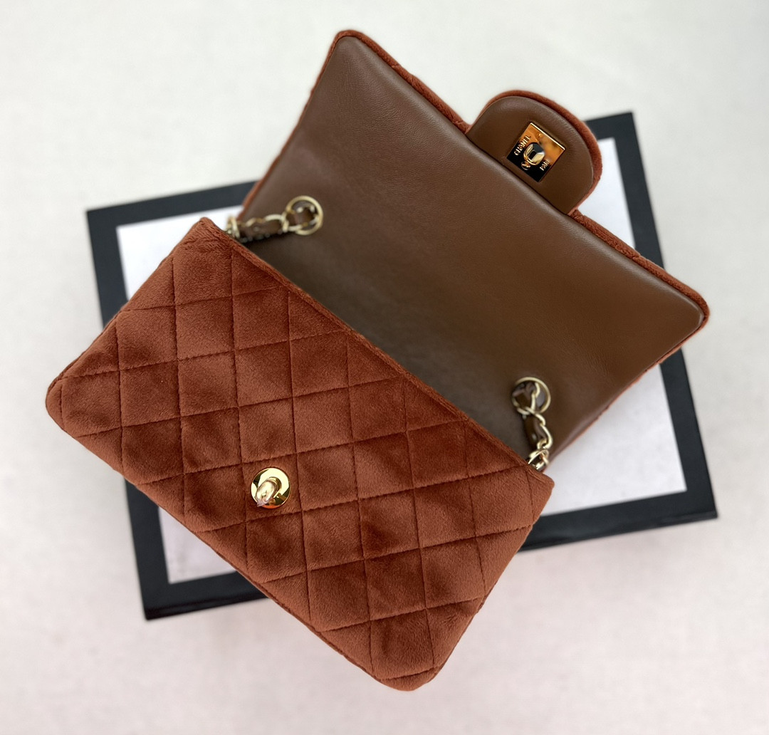 Ch*el classic flap bag 20cm