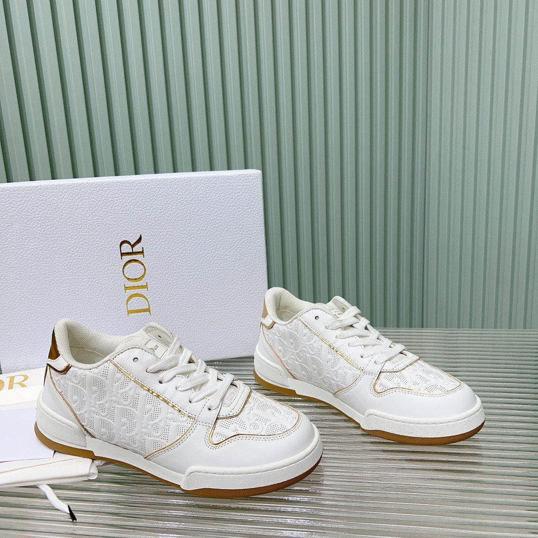 ua D*or one sneaker