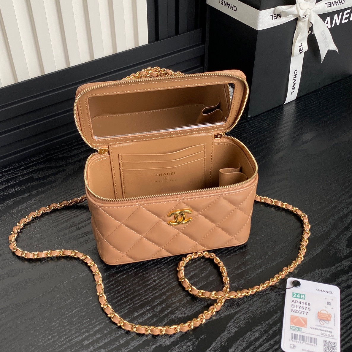 Ch*el clutch with chain 9.5x 17x 8cm