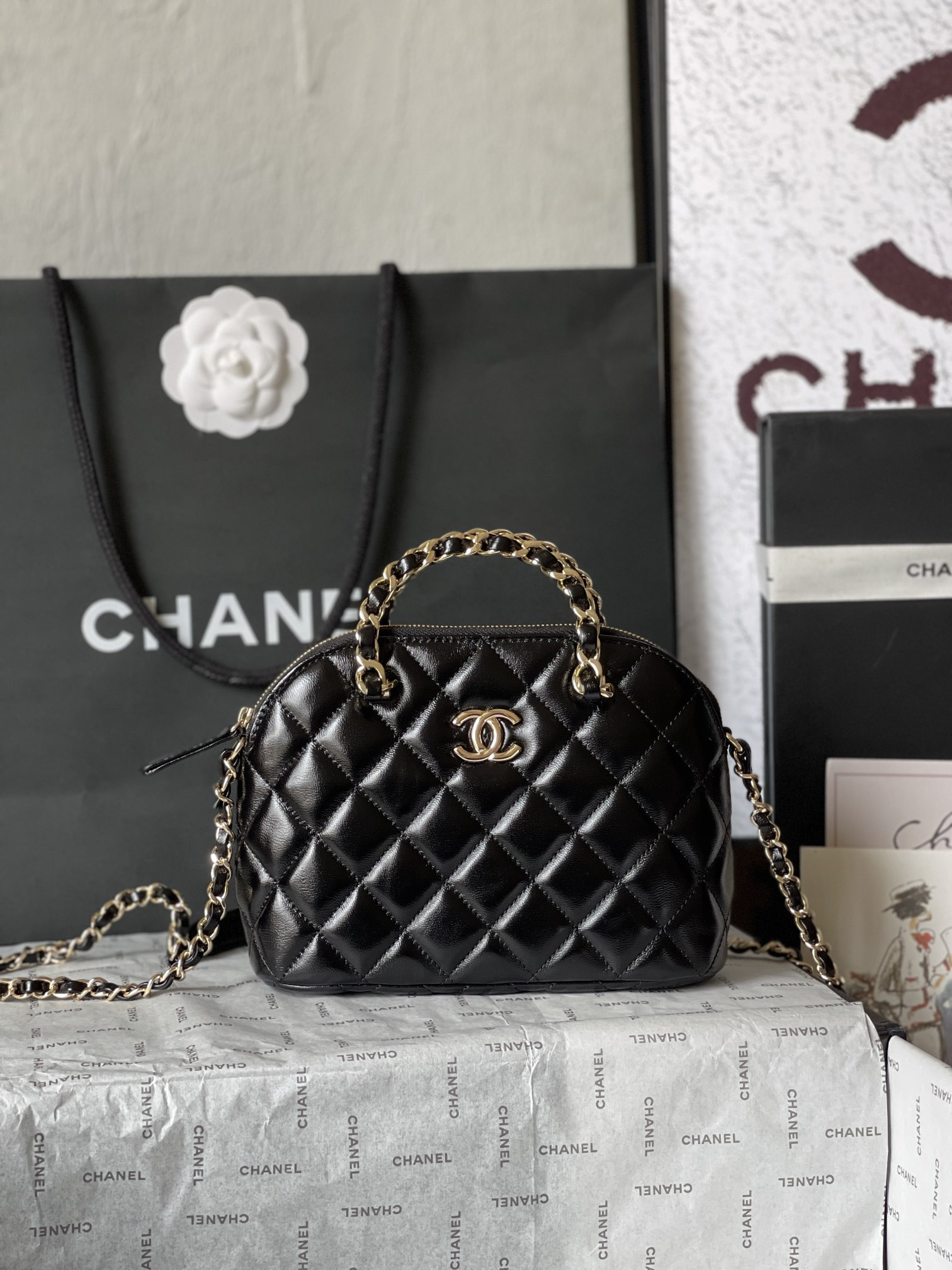 Ch*el small shopping bag 15x20x6cm