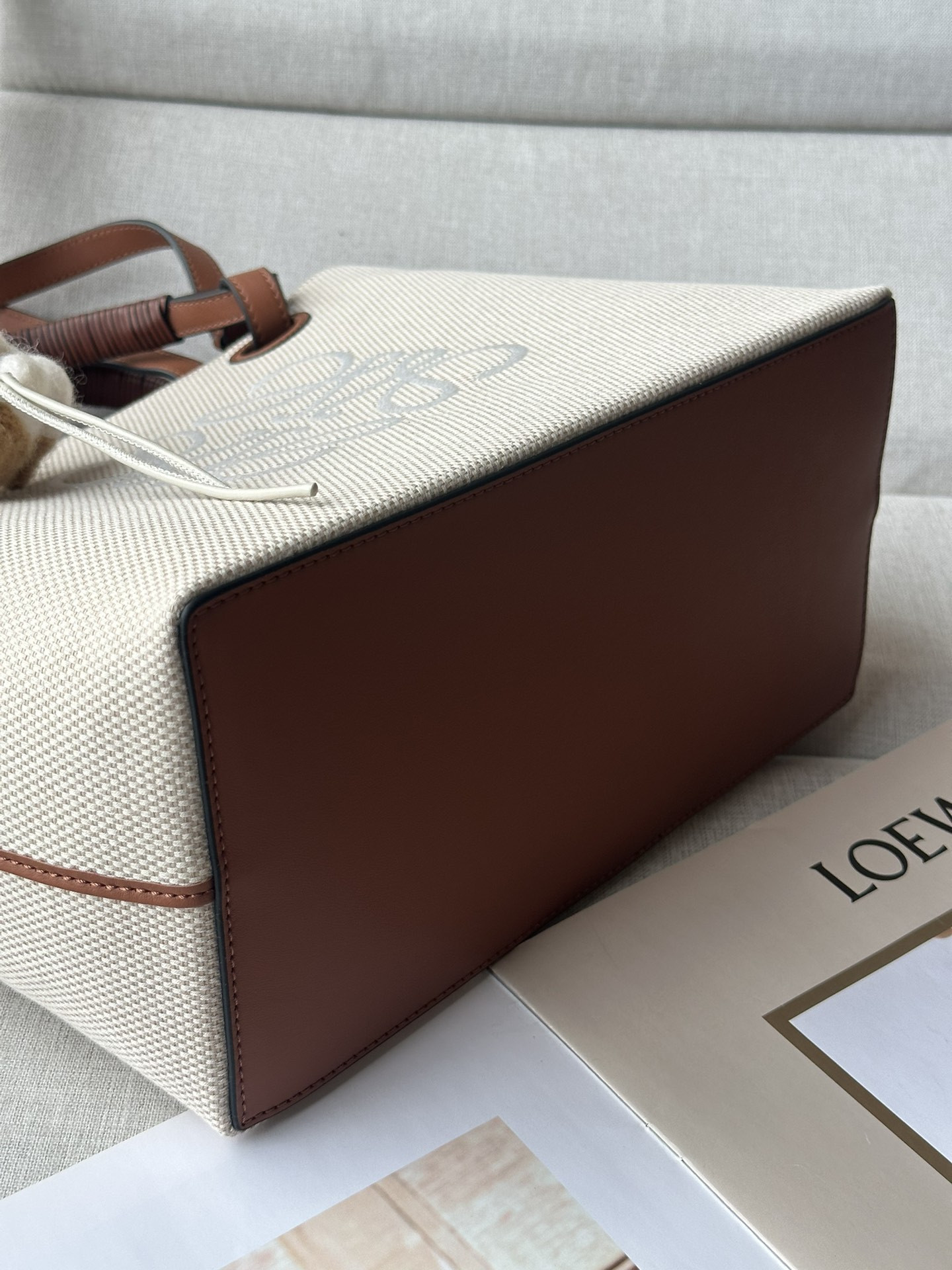 L0ew* anagram tote 29x14x25cm