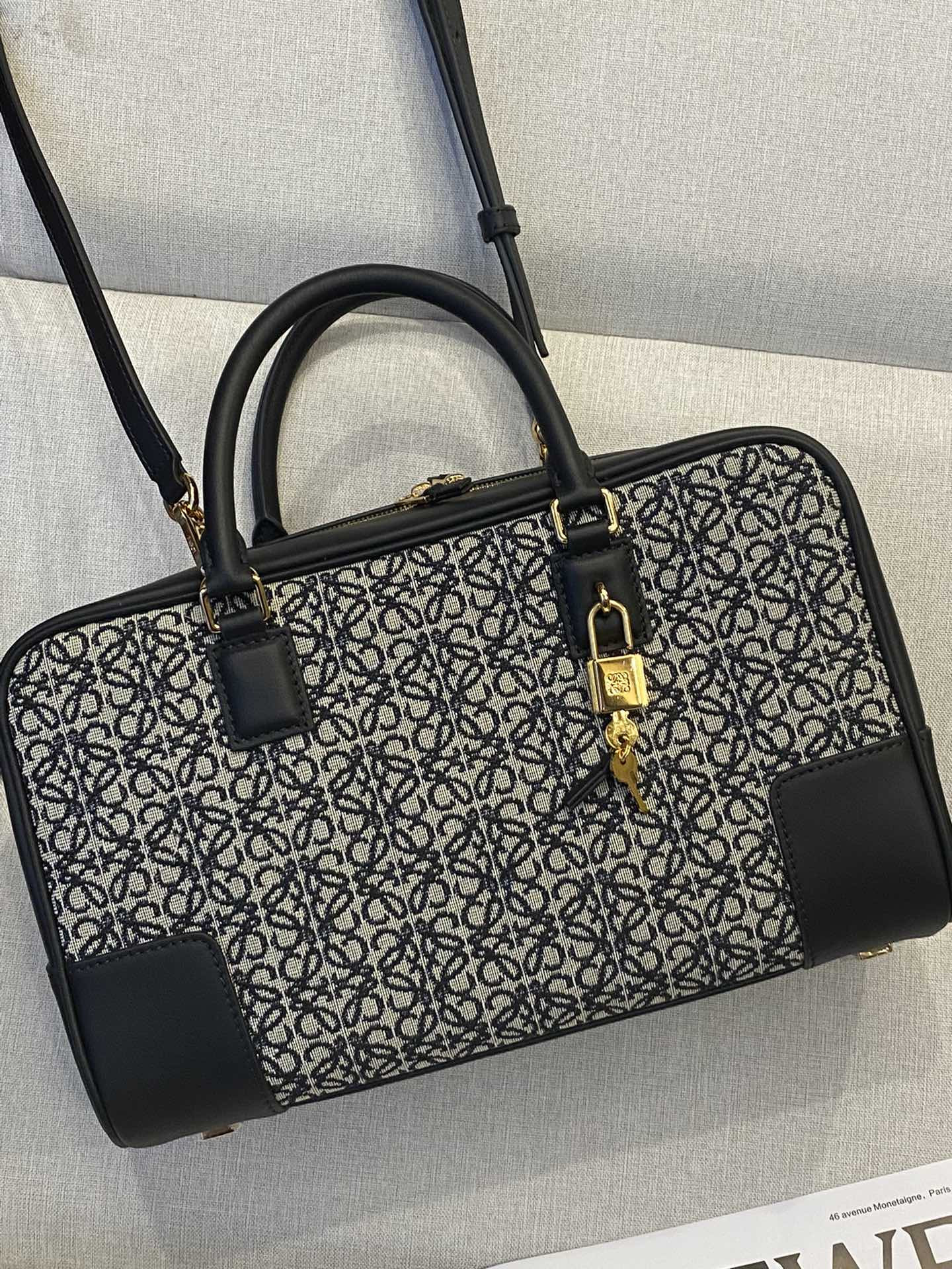 L0ew* amazona 28x18x11cm