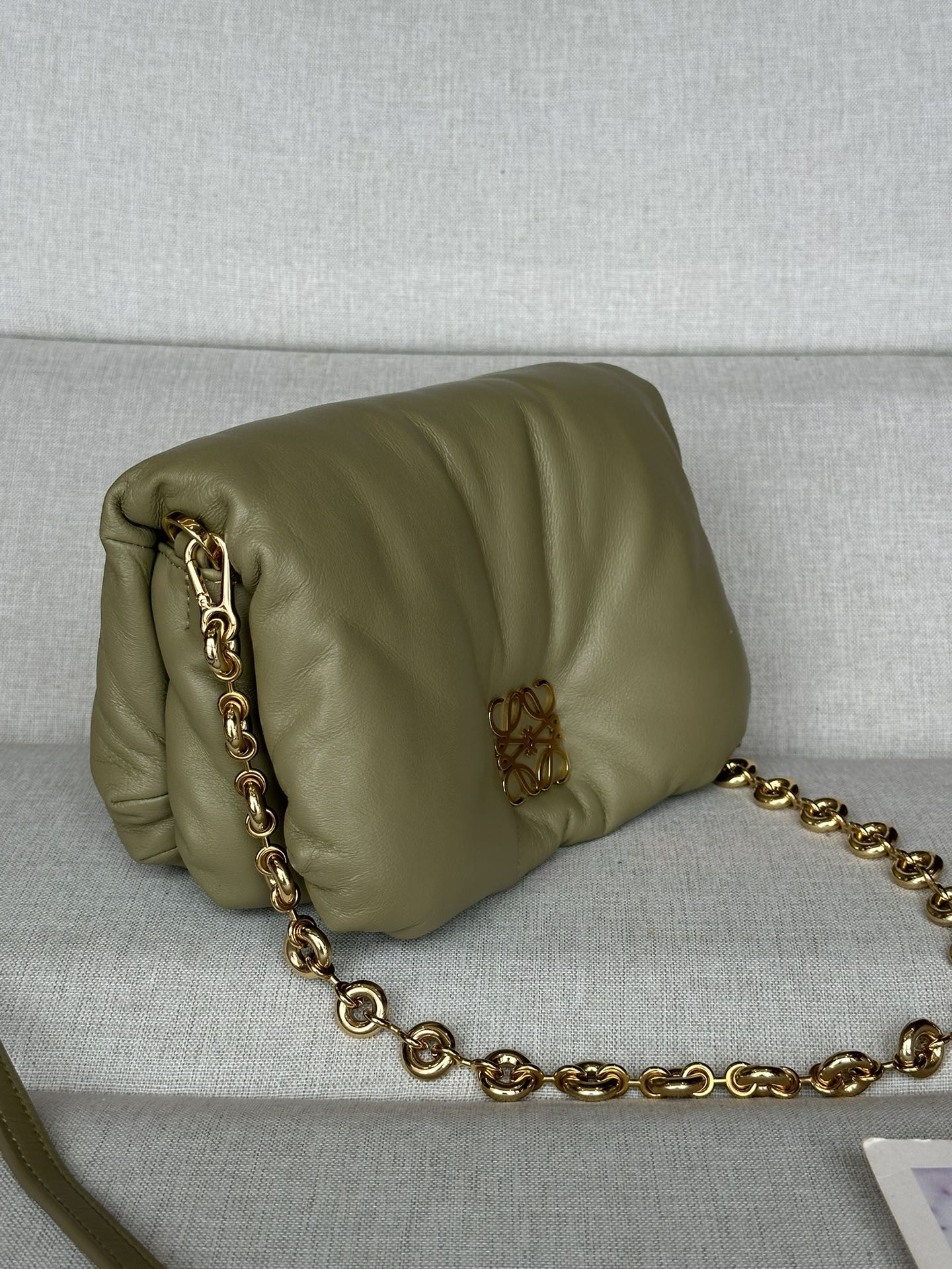 L0ew* mini puffer goya bag in shiny nappa lambskin 20x13x6cm