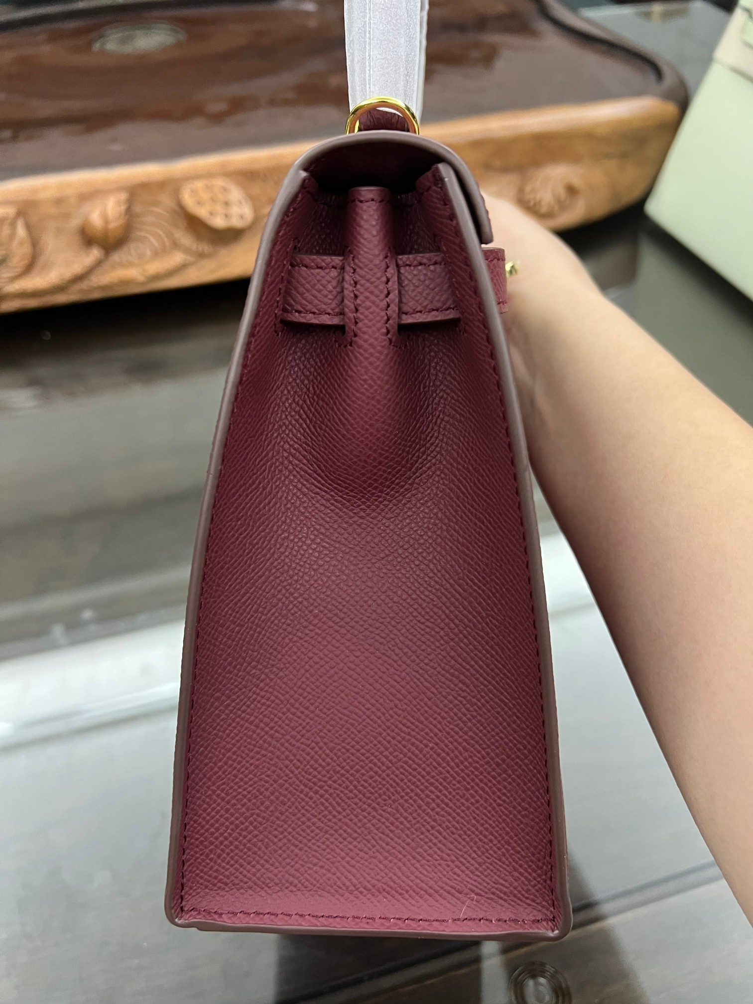 HERMÈS Kelly Gold-tone Hardware 25 28