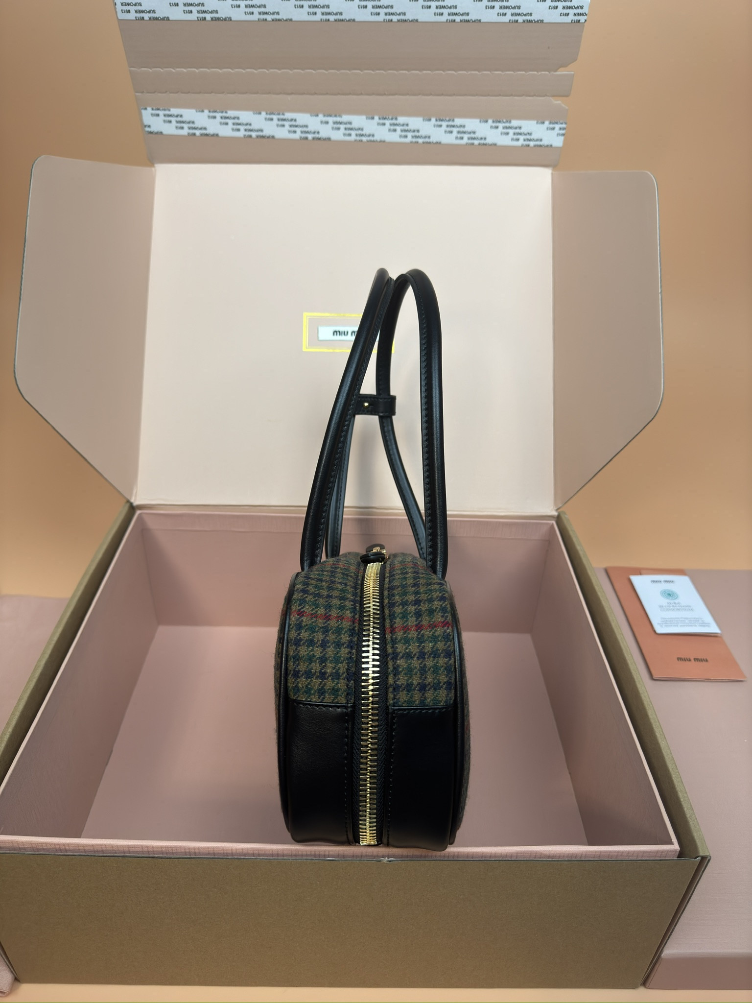 Miu Miu Leather Beau Bag 28×15×9cm