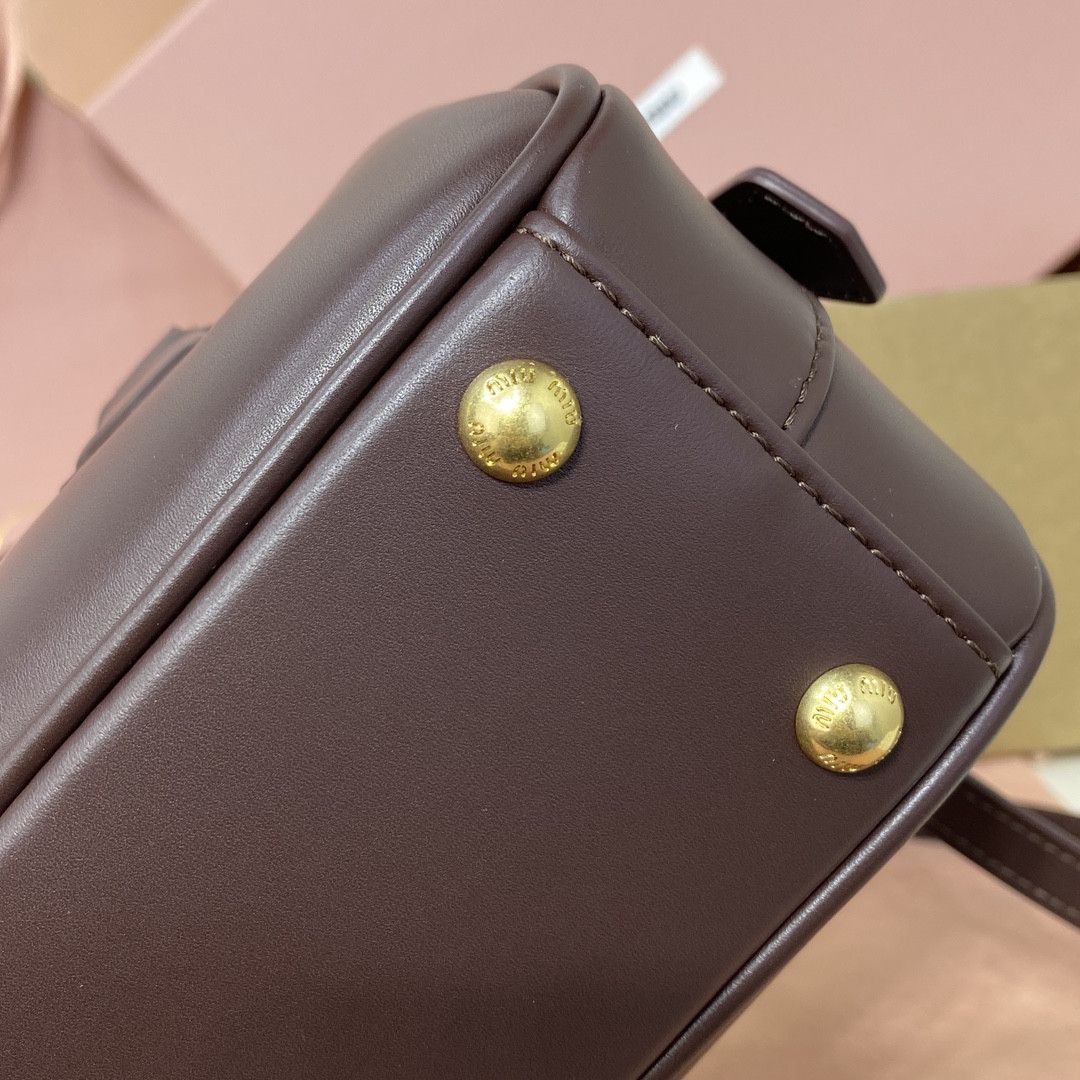 Miu Miu Arcadie leather bag 10.5x22x7.5cm