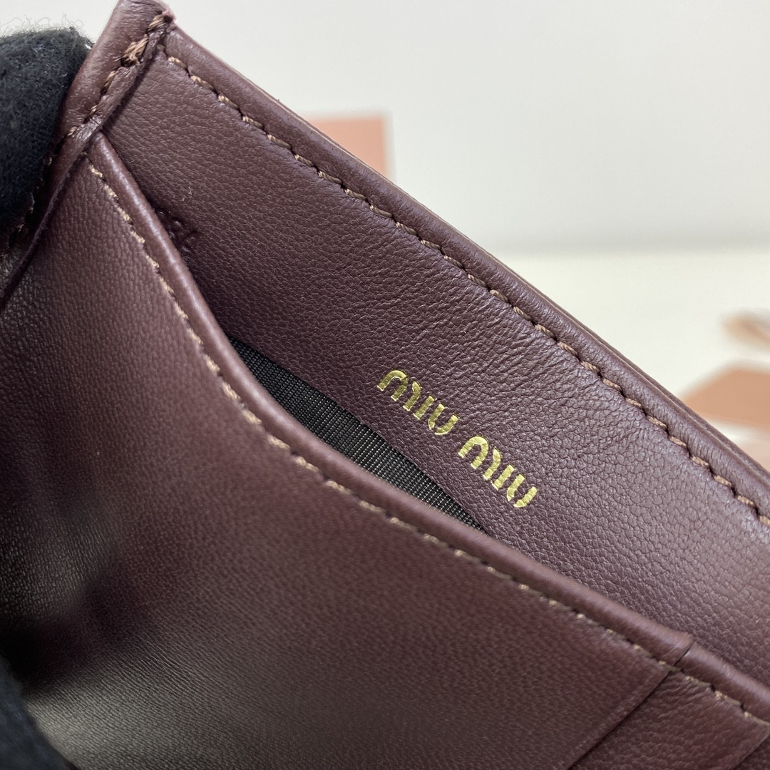 Miu Miu Matelassé nappa leather card holder 8x10.5cm