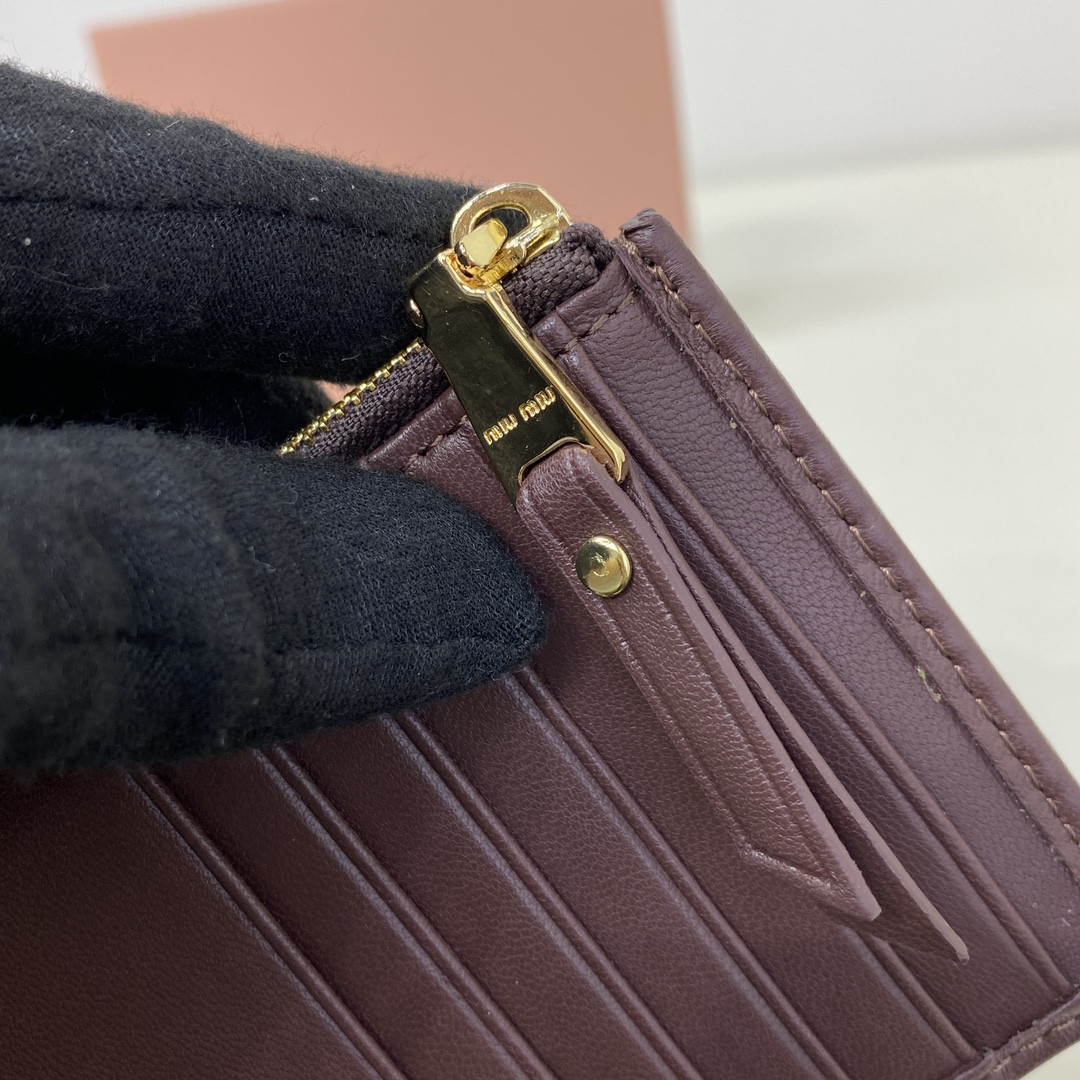 Miu Miu Matelassé nappa leather card holder 8X15cm