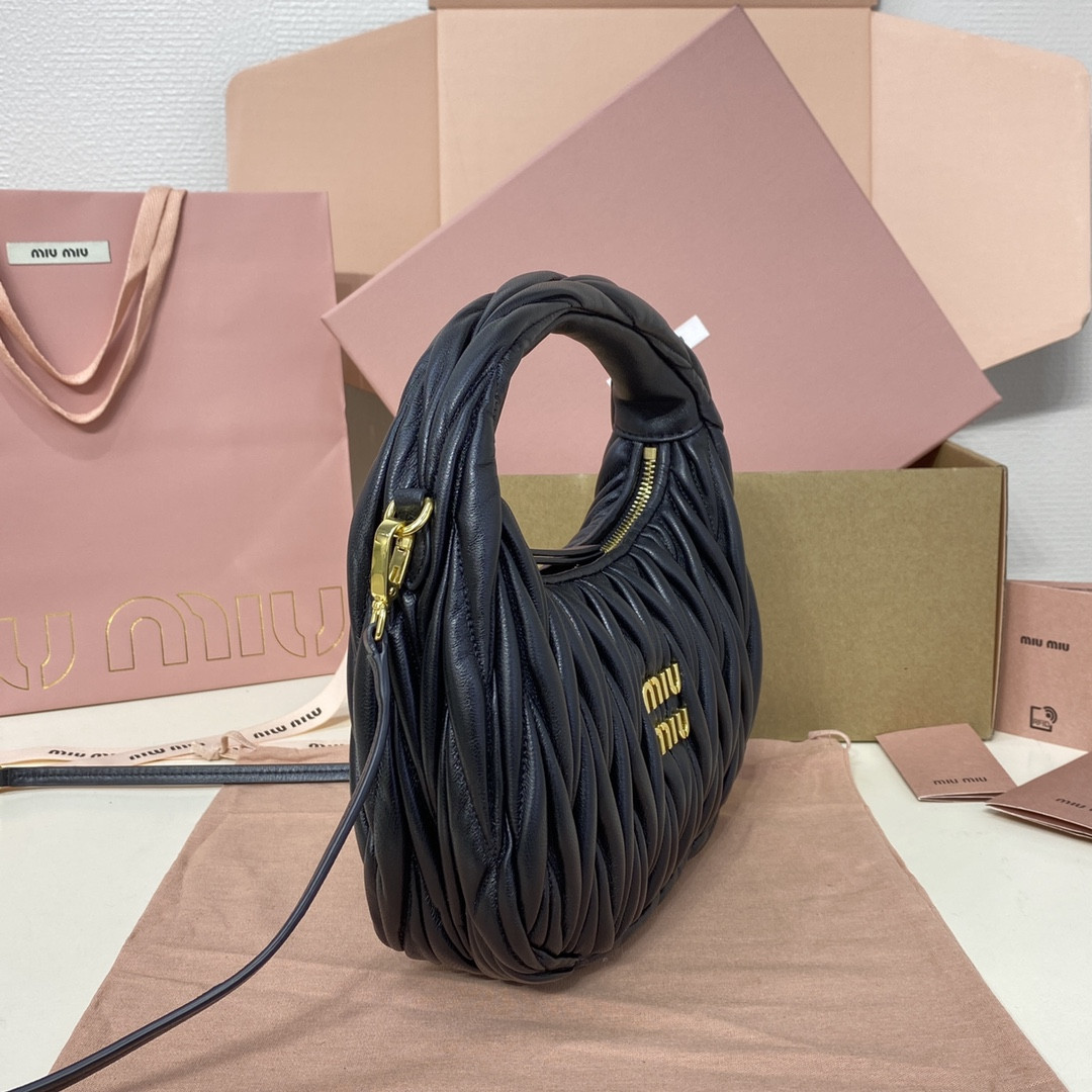 Miu Miu Wander matelassé nappa leather hobo bag 17x20x6cm