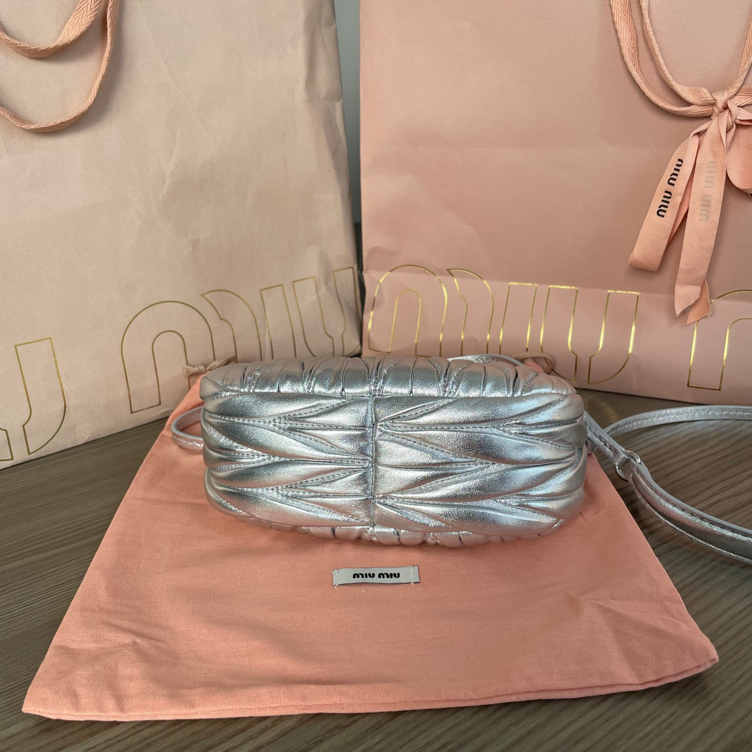 Miu Miu Wander matelassé nappa leather hobo mini-bag 14x17.5x5.5cm