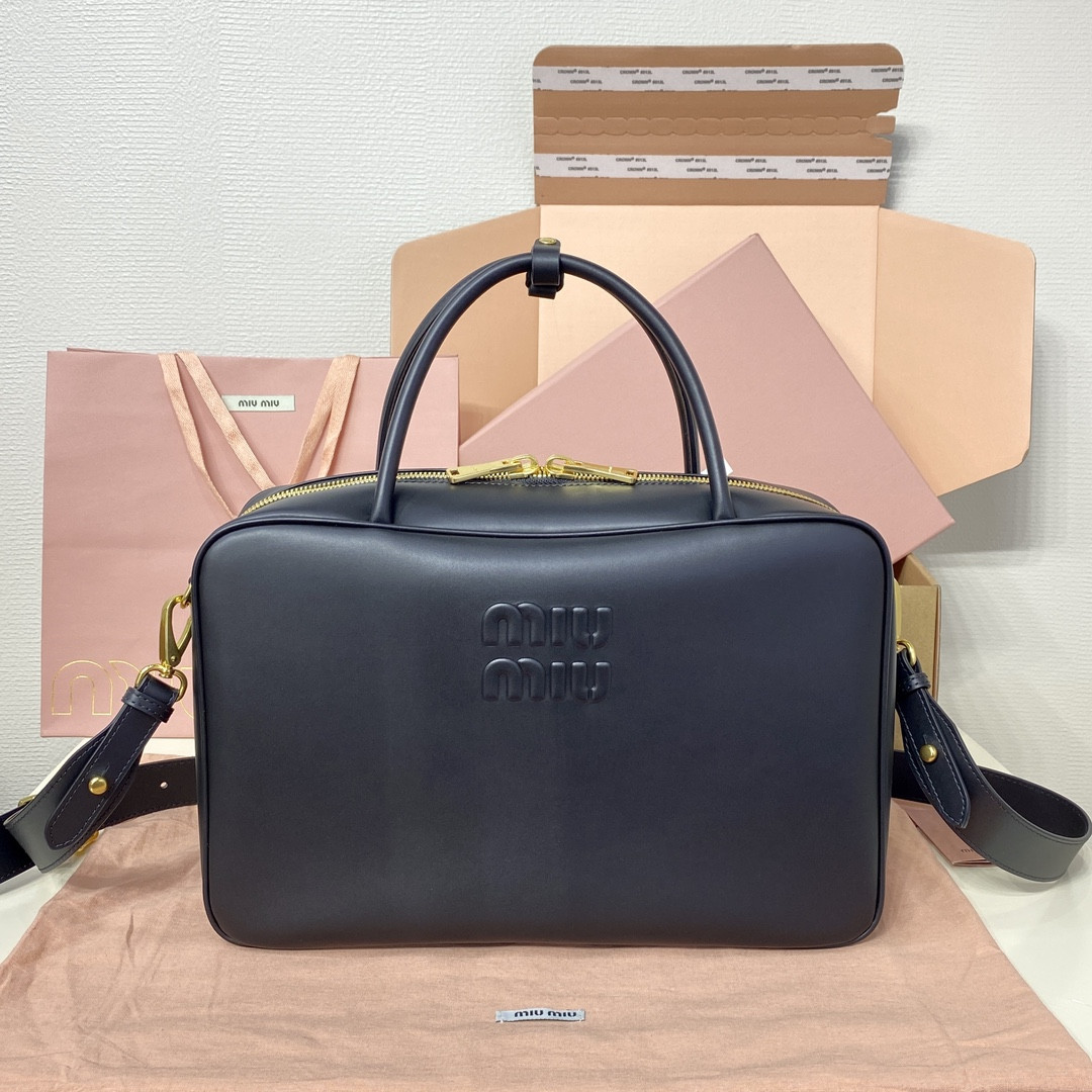 Miu Miu Leather Beau bag 23x34x10cm