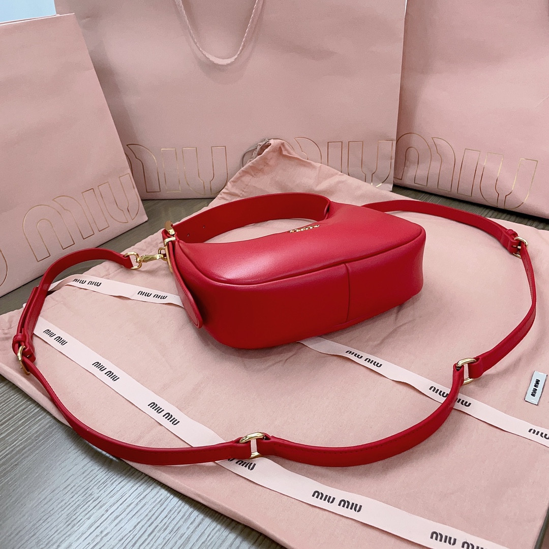 Miu Miu hobo bag 20X17X6Cm
