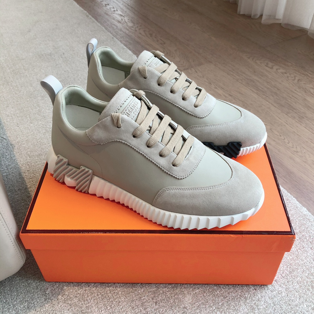 ua H**me5 bouncing sneaker