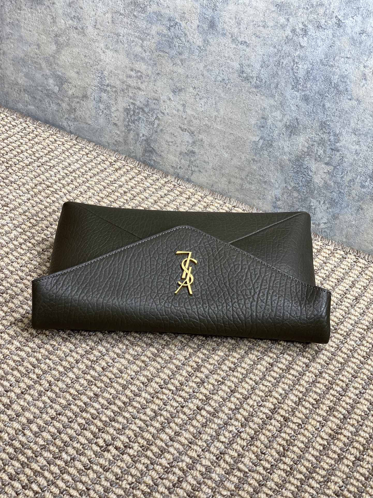 Y*L cassandre large envelope pouch in lambskin 29.5x18x4.5cm