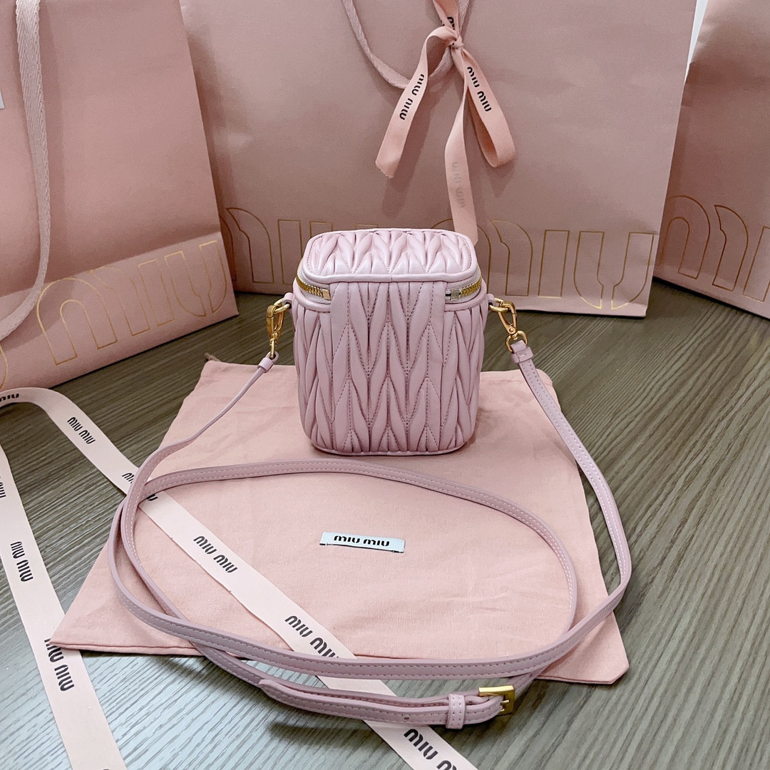 Miu Miu Matelassé nappa leather micro bag 10.5x9.5x7cm