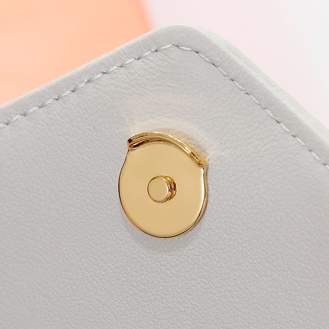 Y*L loulou small in matelassÉ lambskin 24x14x6cm