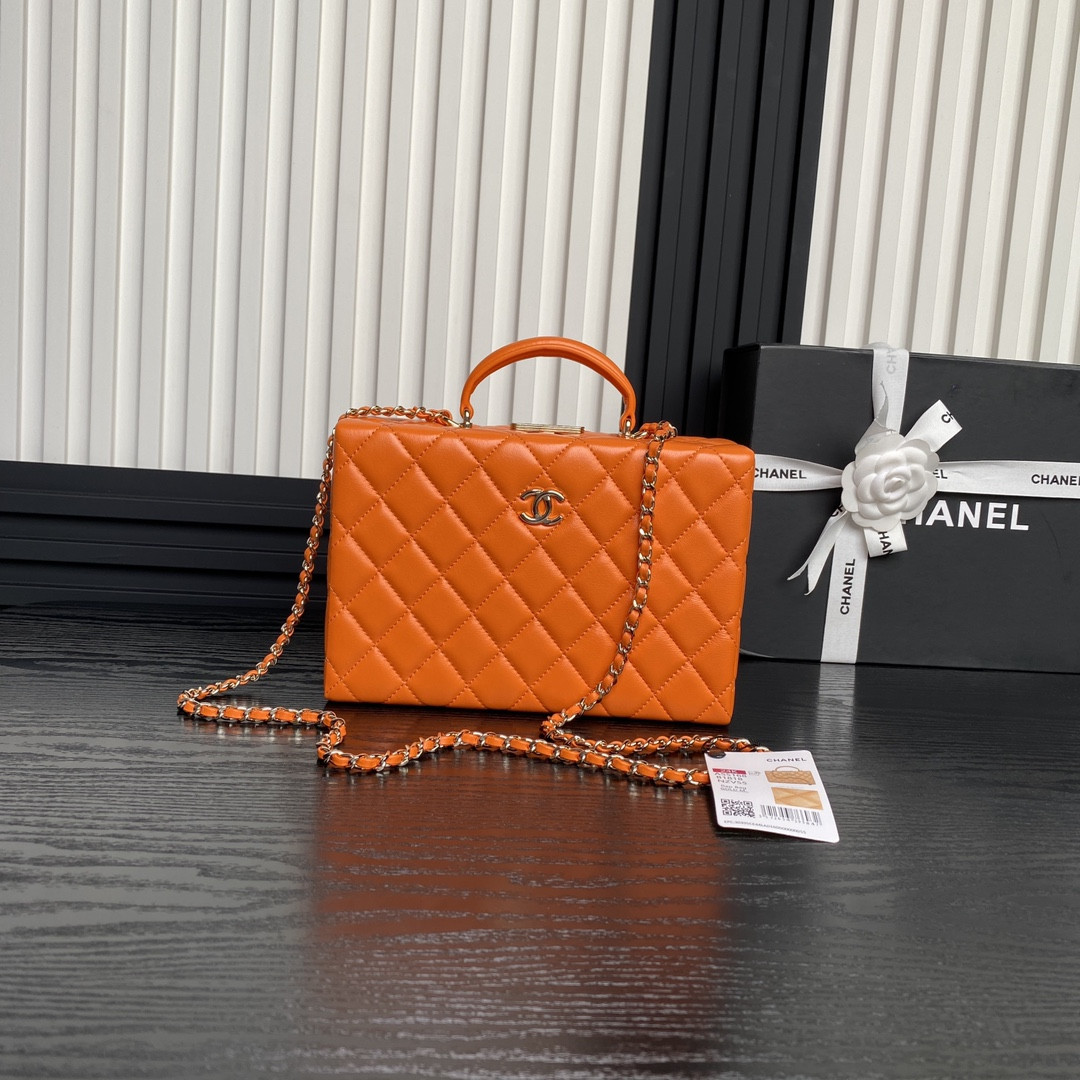 Ch*el box bag 15x22x7.5cm
