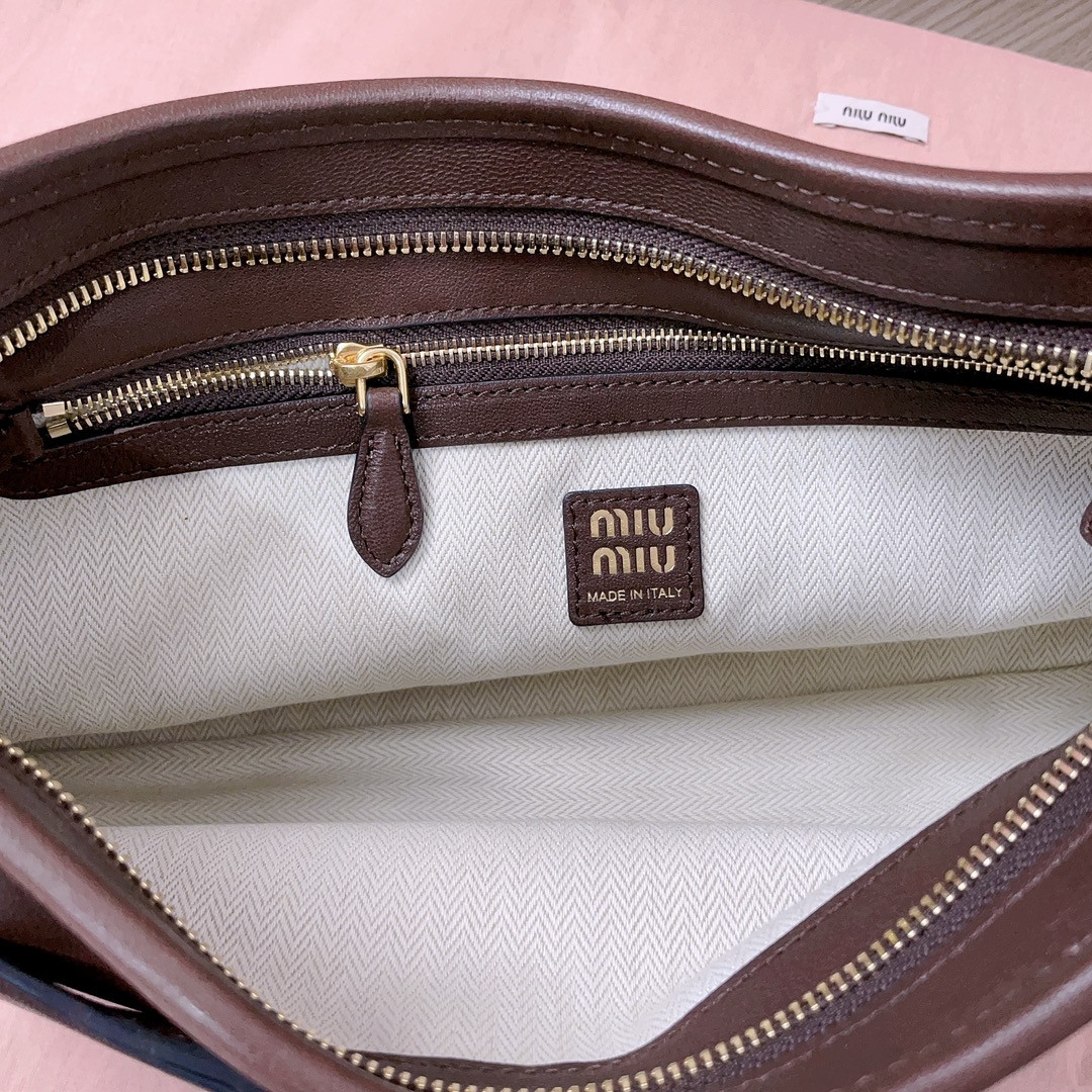 Miu Miu Aventure nappa leather bag 5BC182 33X19X5cm