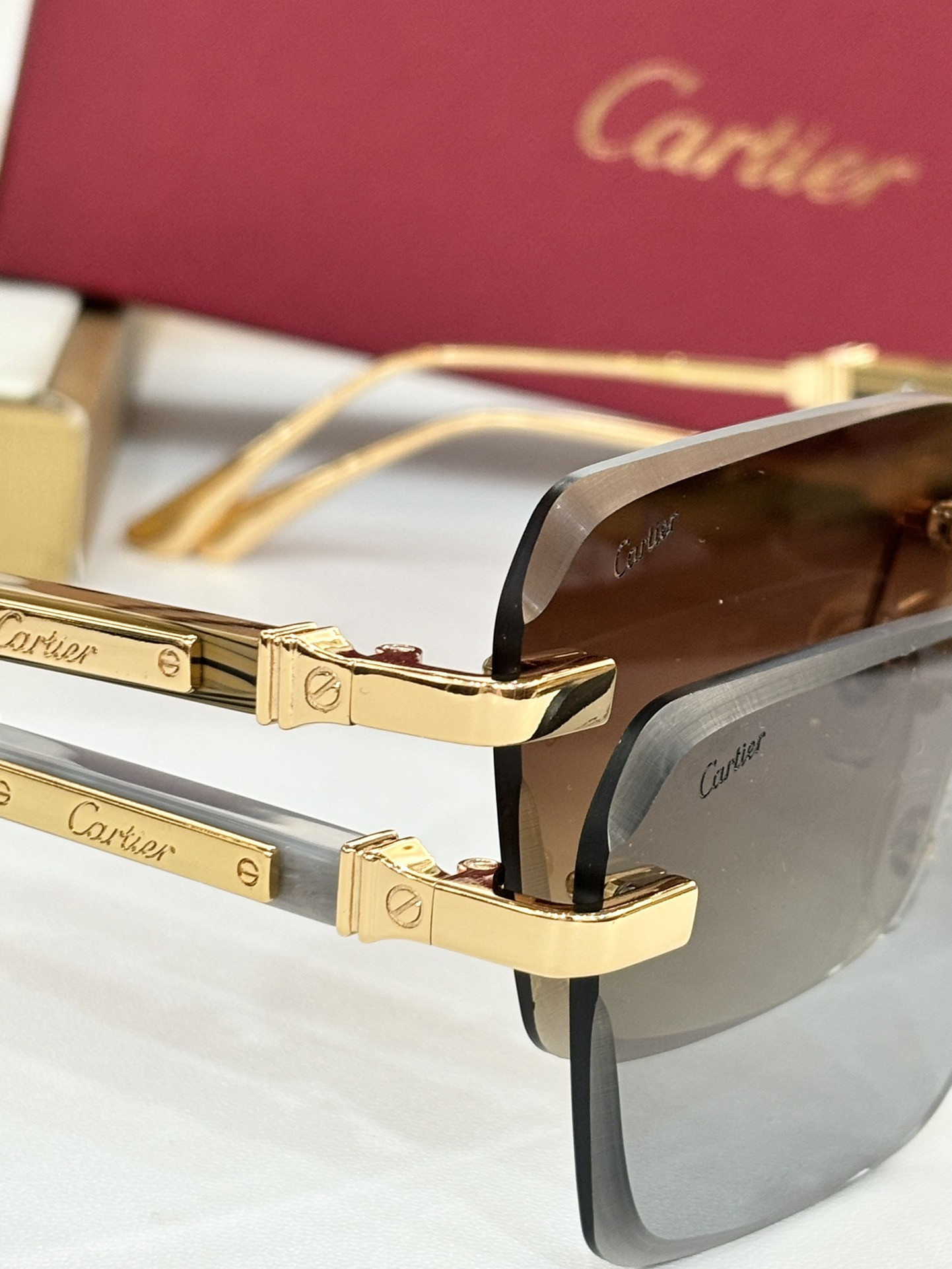 Ca*t*er glasses ct0630