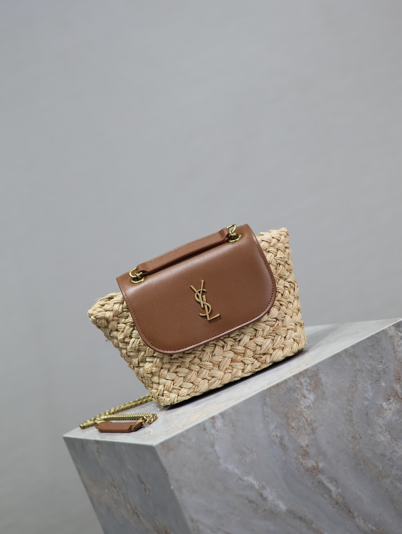 Y*L mini manon (raffiaaged vegetable tanned leather) 774269 23x12x6cm