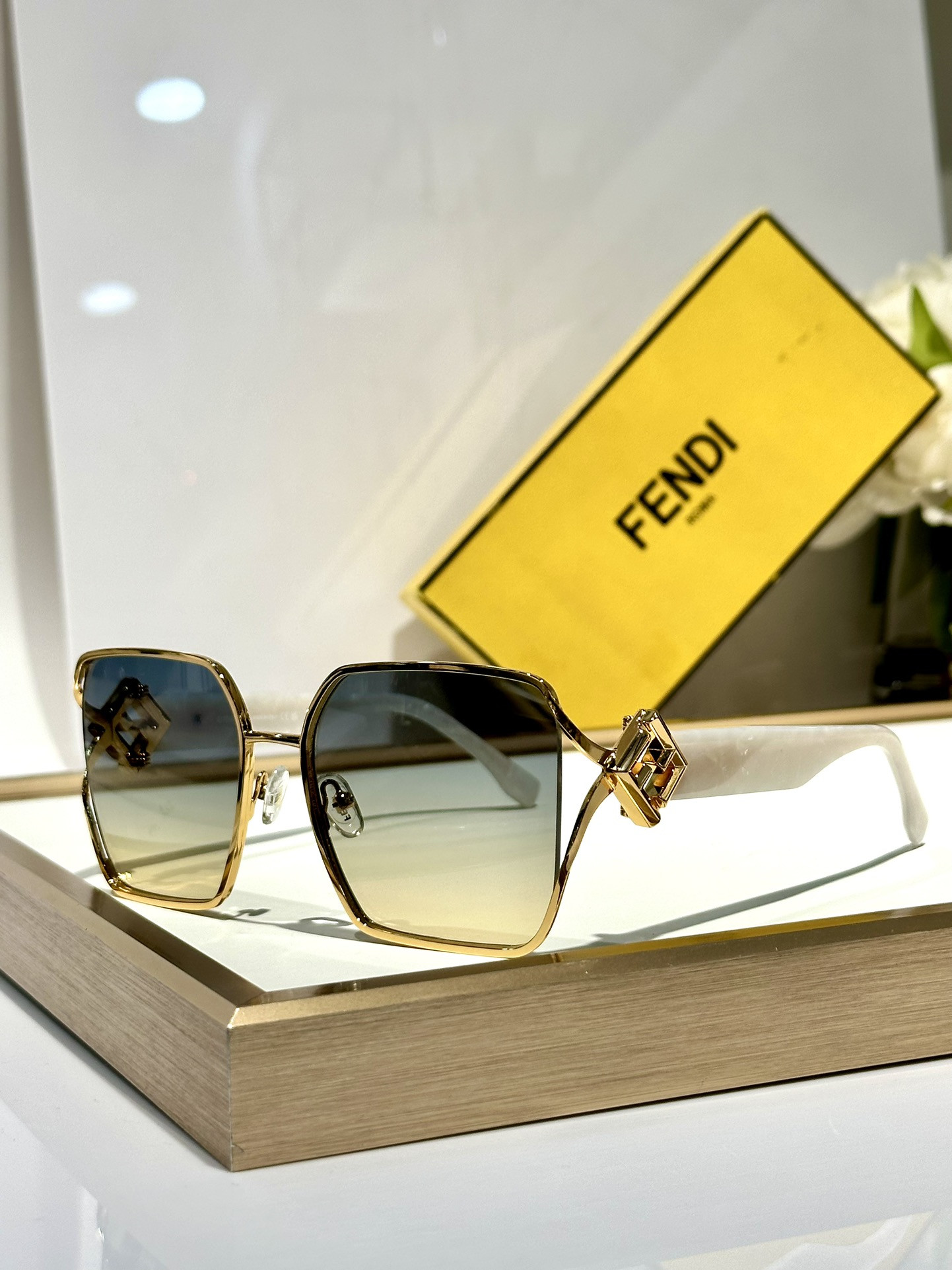 F**di glasses fe40151uu 50-21-135