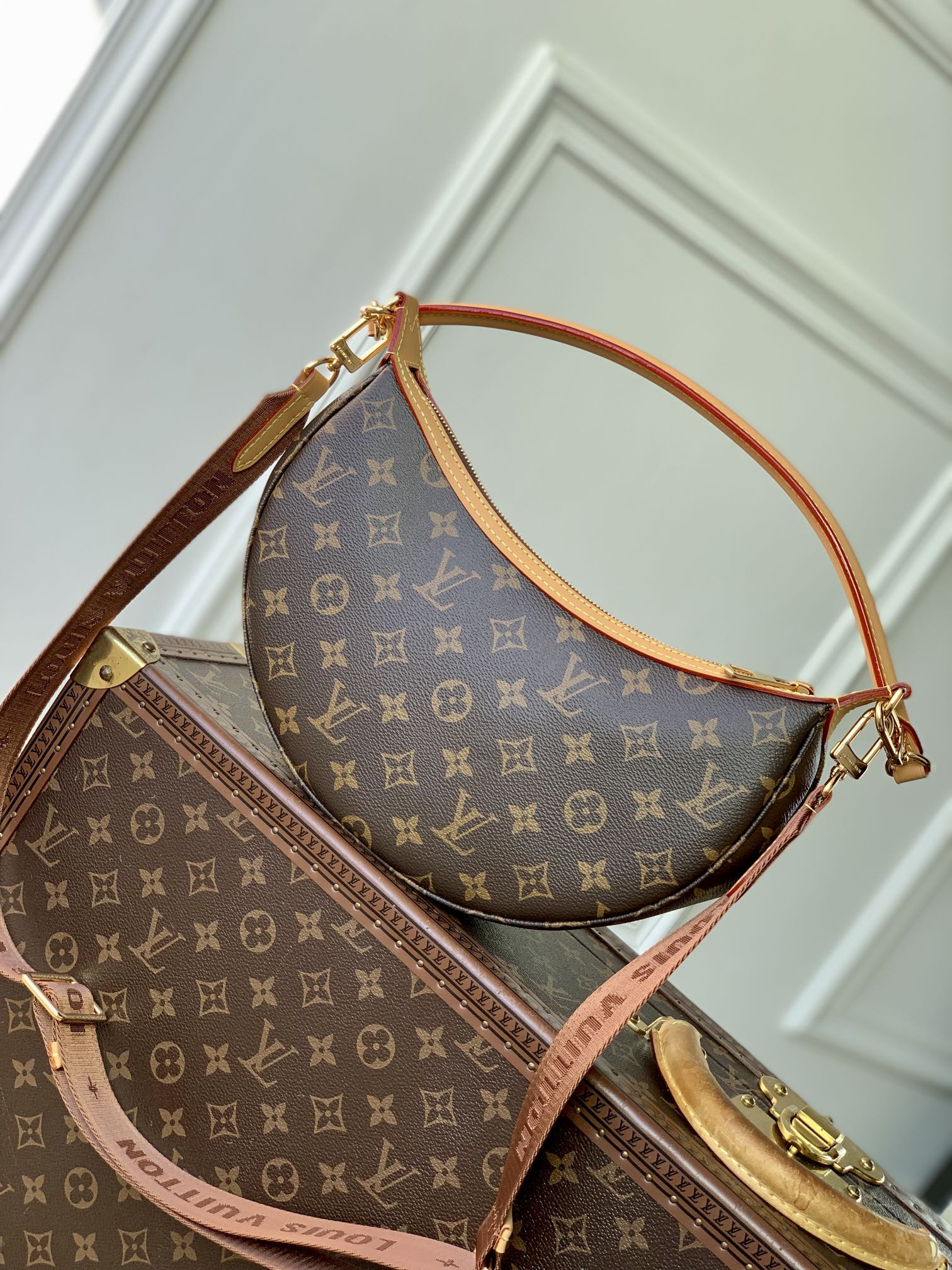 LV Looping M12939 28 x 15 x 7 cm
