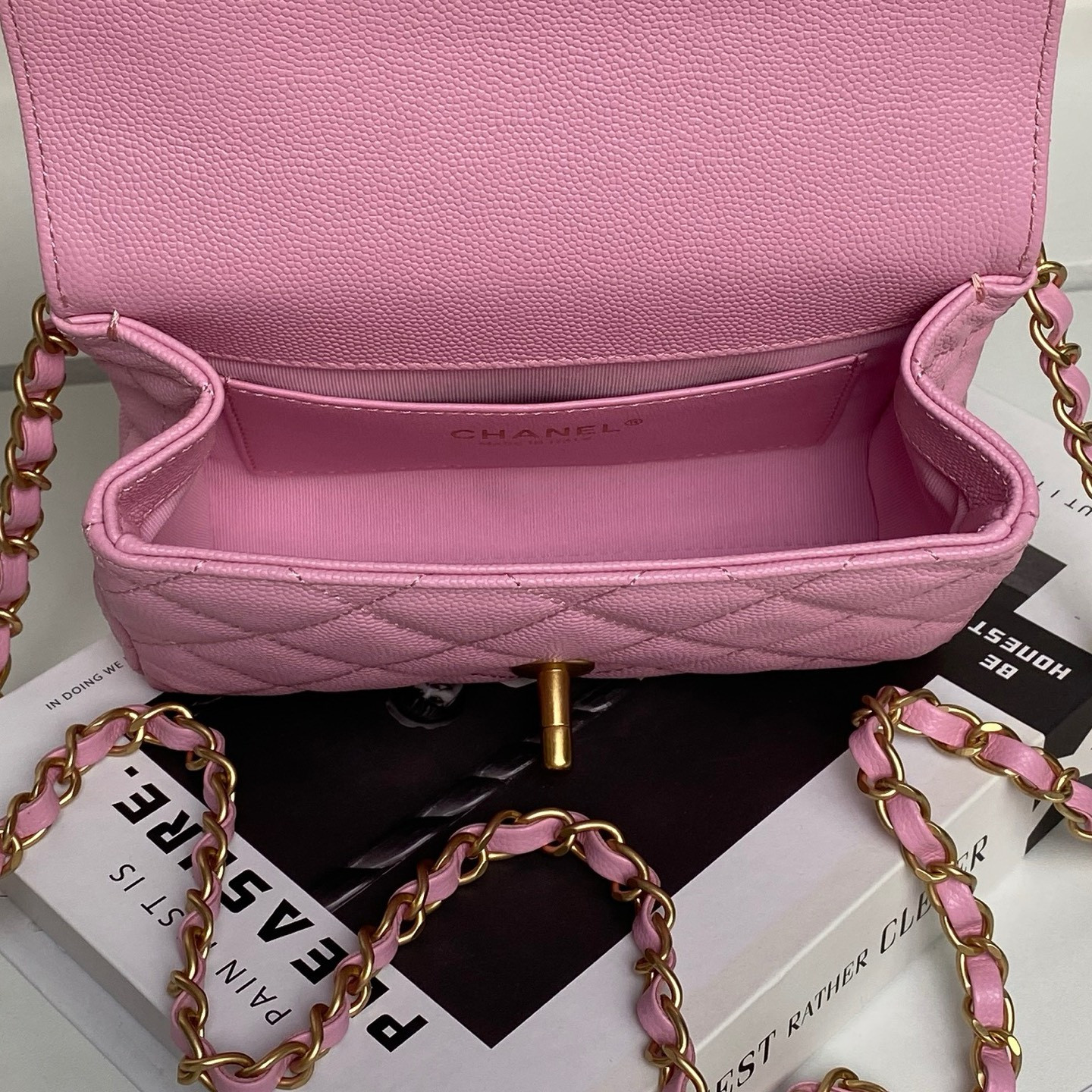 Ch*el flap handbag as5239 18×13×5.5cm