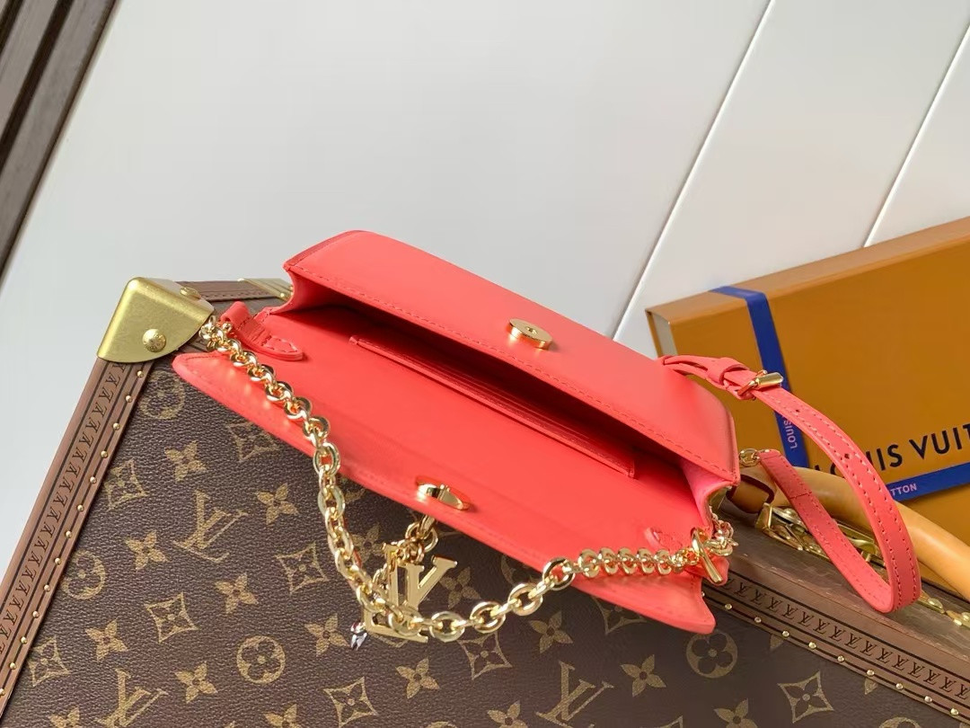 LV Wallet On Chain LV Bloom M14548 20x11.5x4cm