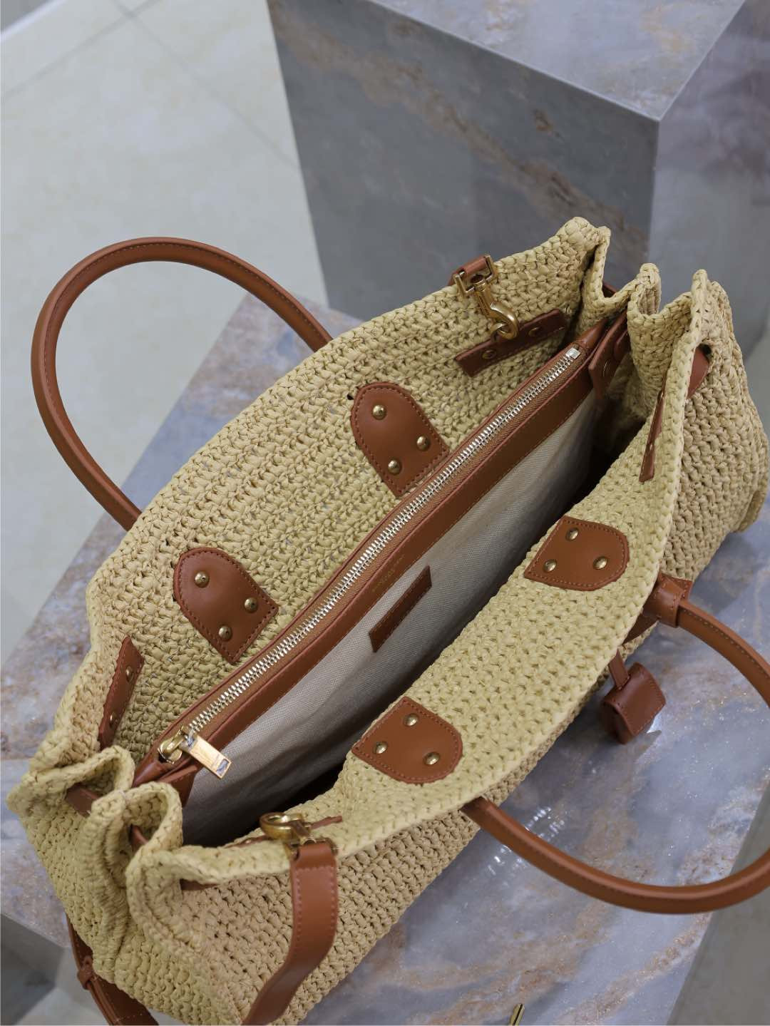 y*l sac de jour S*pple in raffia and leather - medium 41x28x13cm