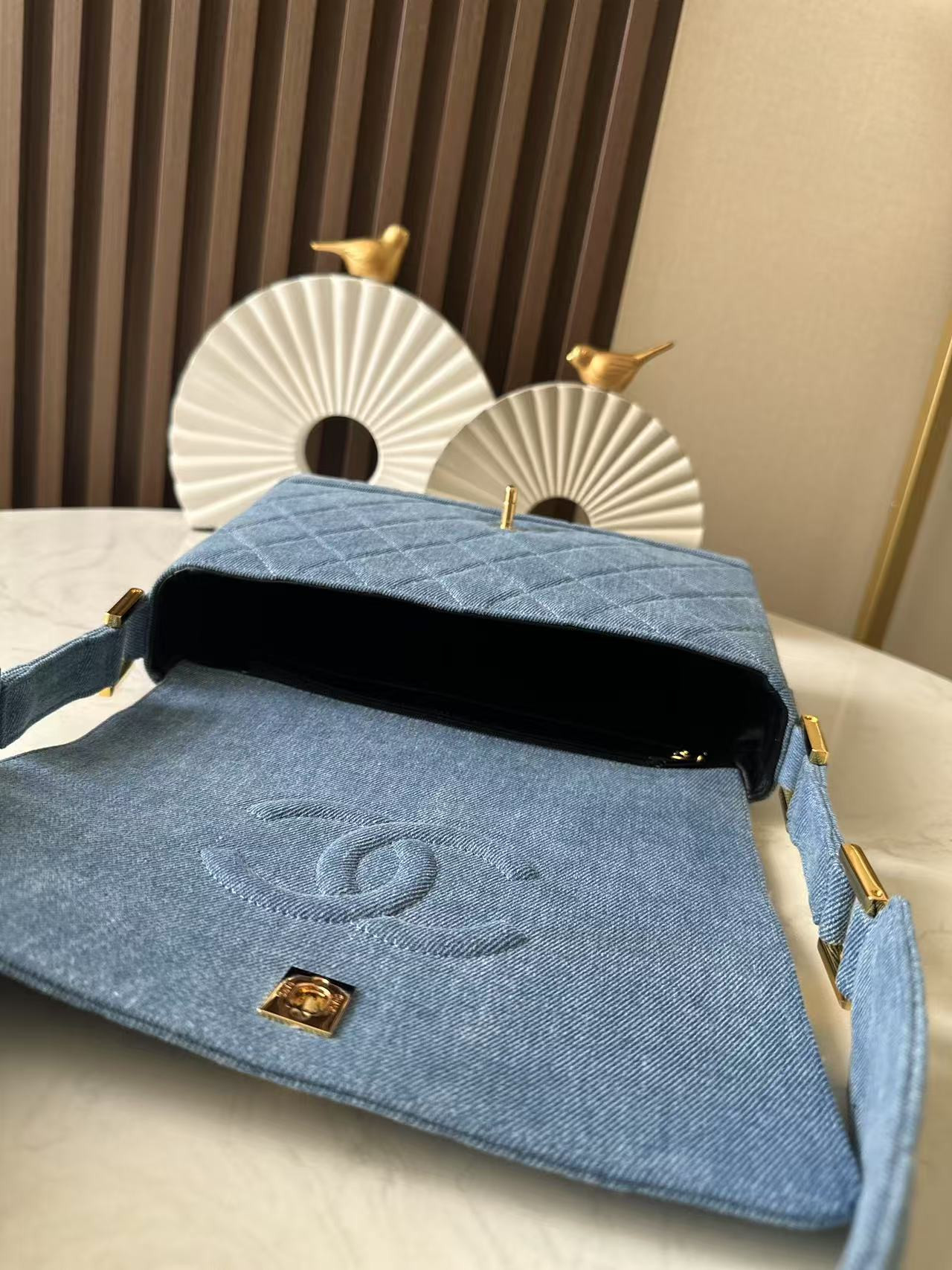 Ch*el vintage denim shoulder bag 25.5x20x7cm