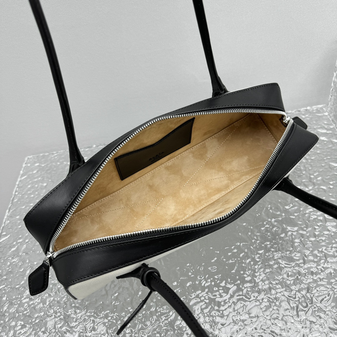 ALAÏA LE TECKEL SMALL BAG 27x9x8cm