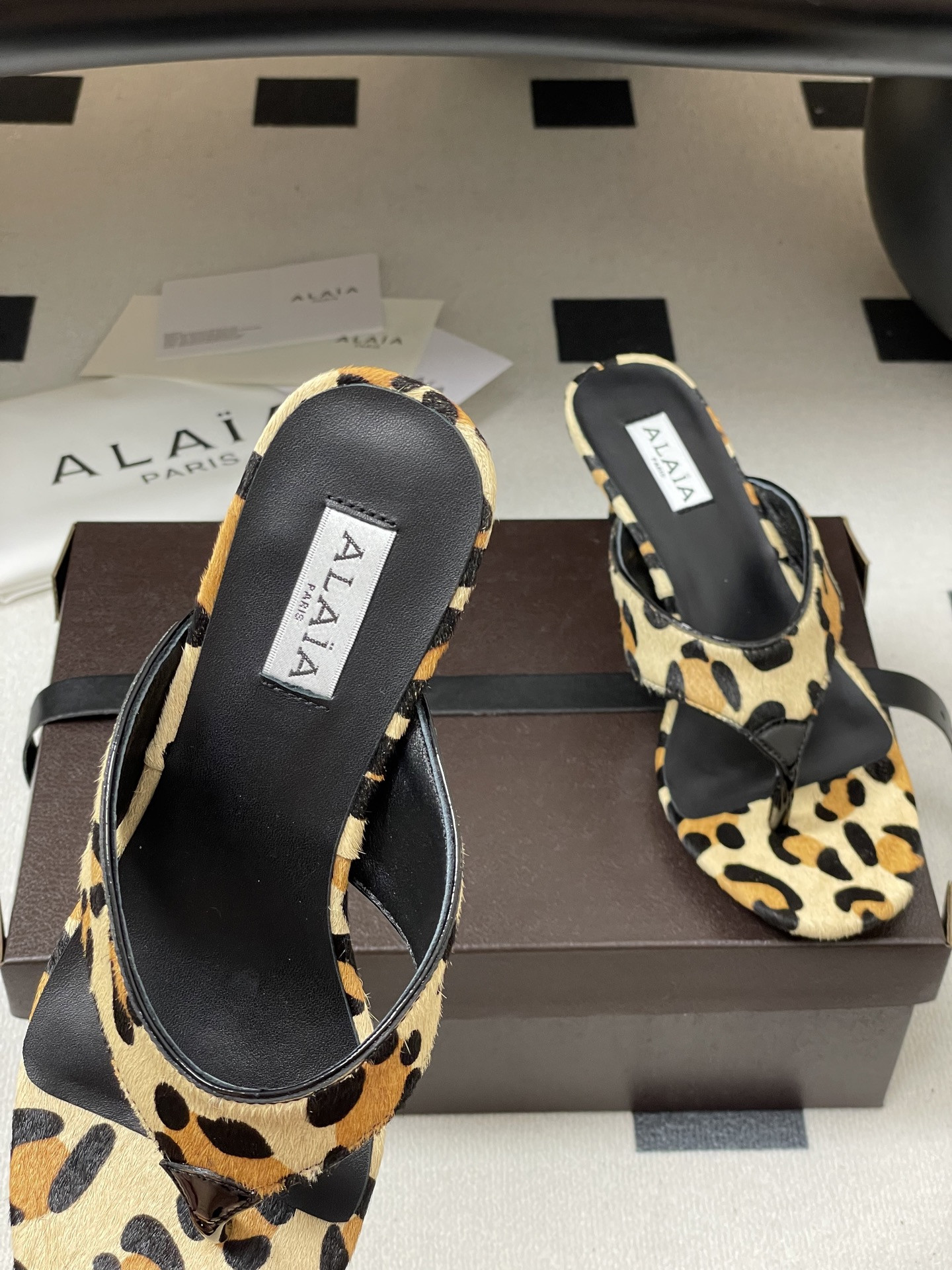 UA Alaia Triangle Flat Slides 5.5cm Heel(Customized Size 7-10 days production time)