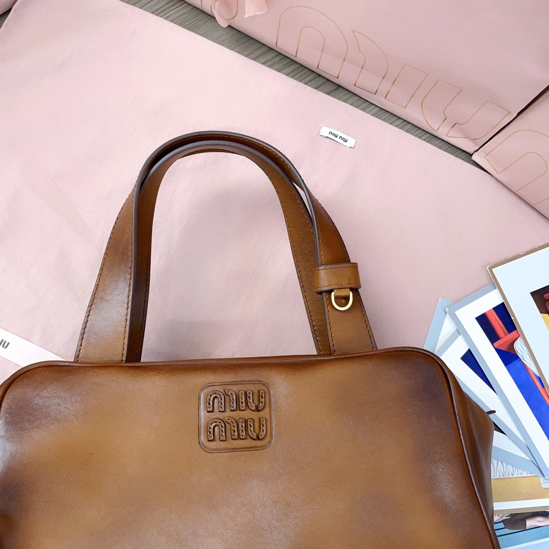 Miu Miu Leather Top-Handle Bag 15x28x13cm