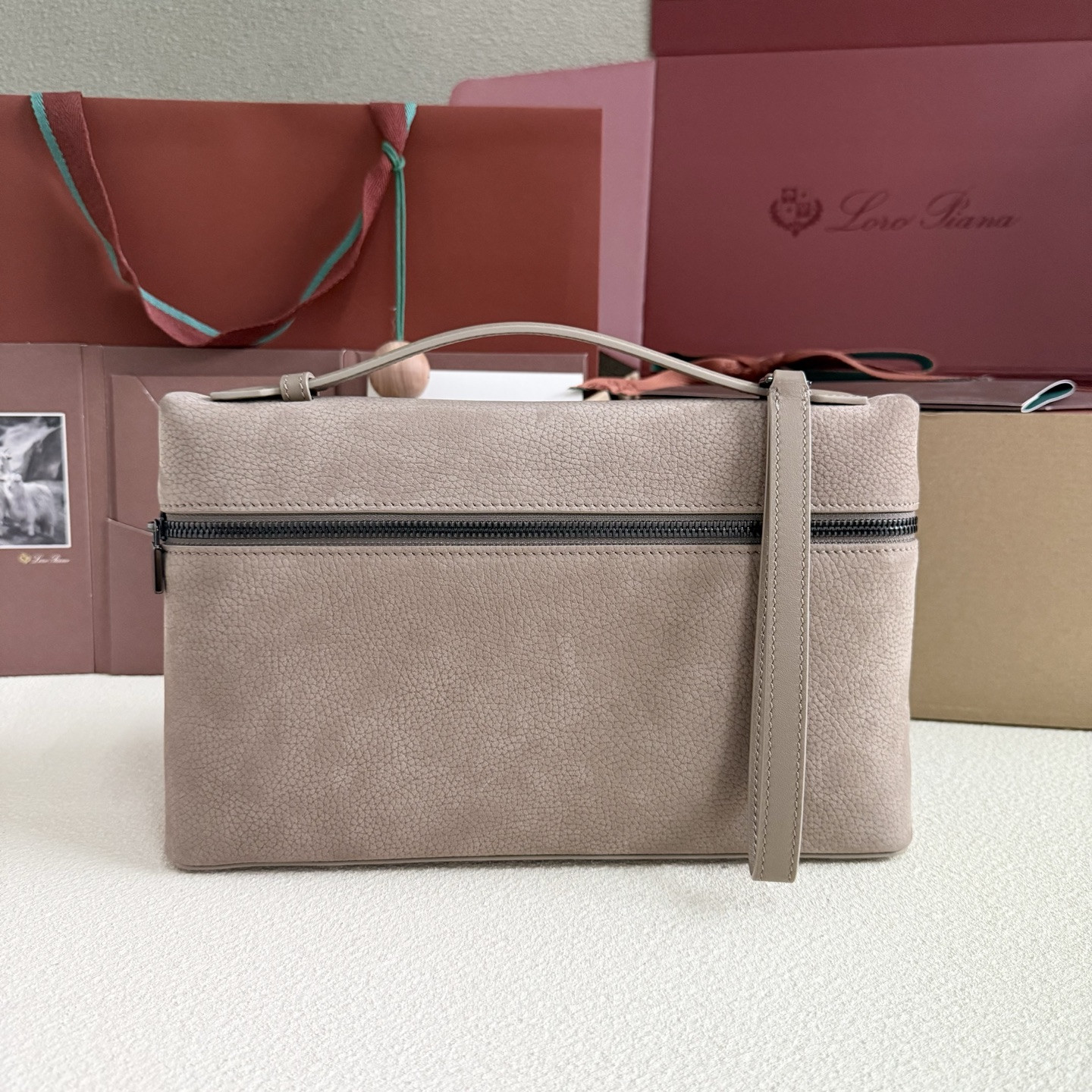 L**o p*ana extra pouch l29 29x18x5cm
