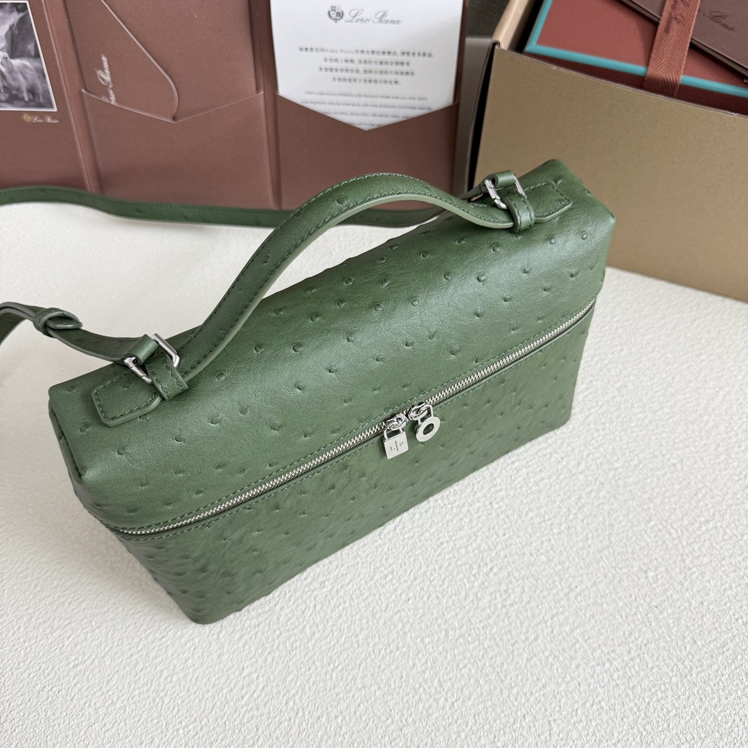 L**o p*ana extra pocket l27 ostrich-grained leather 16x27x10cm