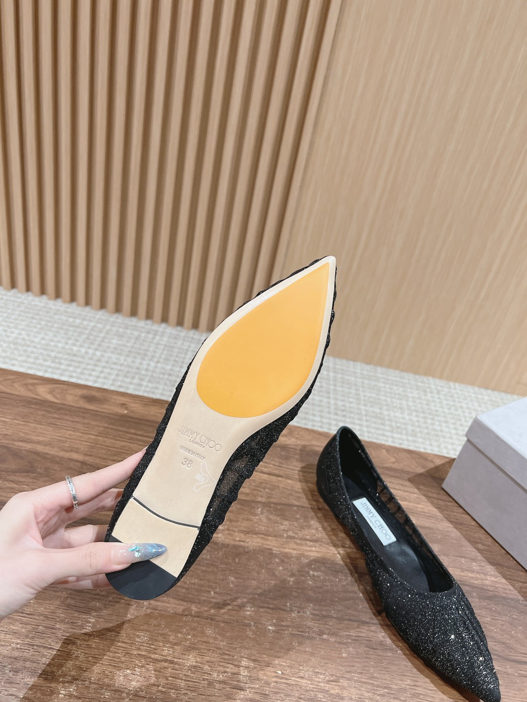 ua Ji*y Ch* flat shoes