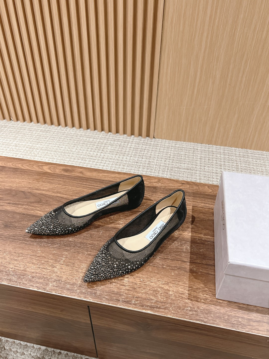 ua Ji*y Ch* flat shoes