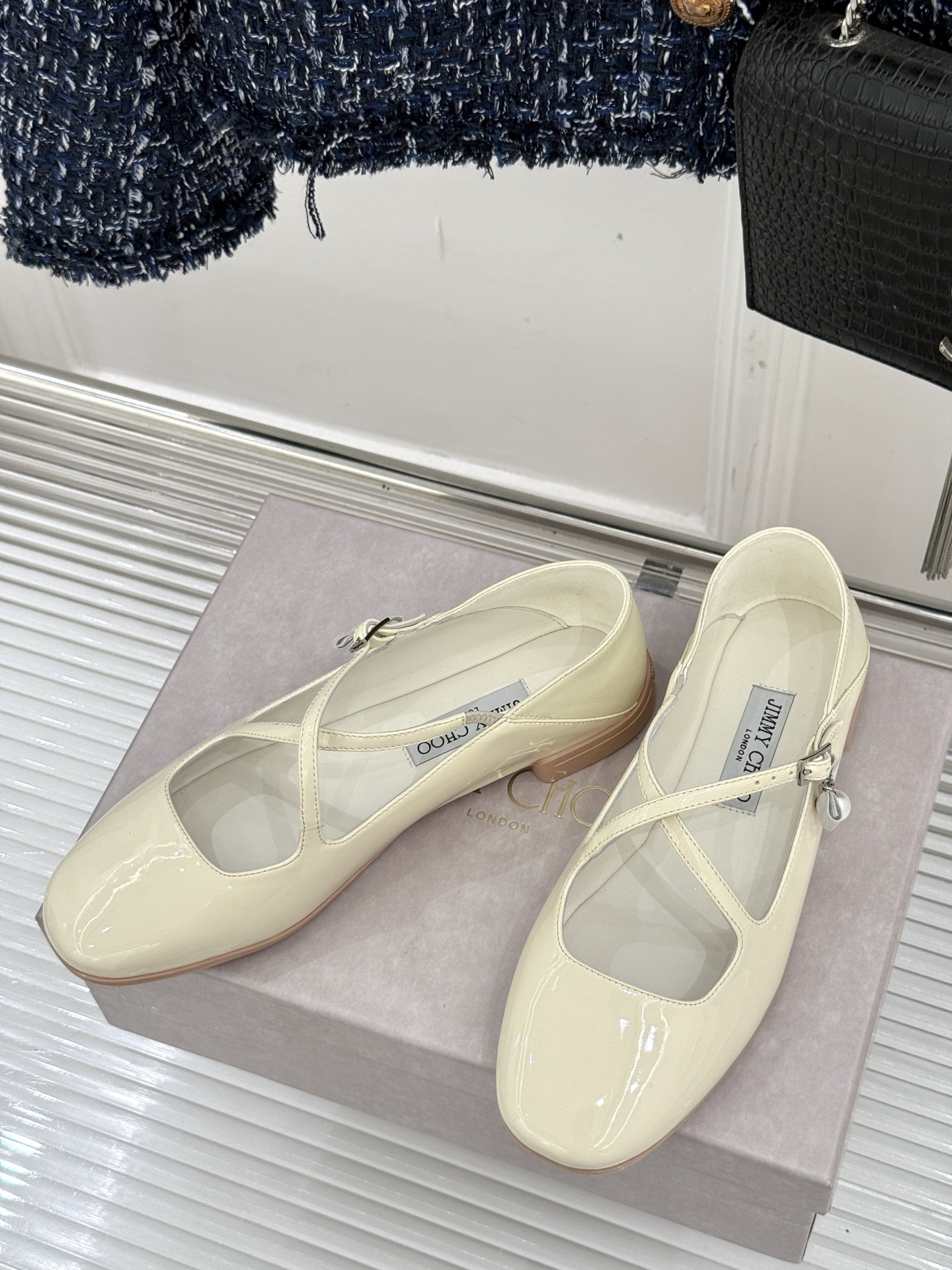 ua Ji*y Ch* eleri ballet flats