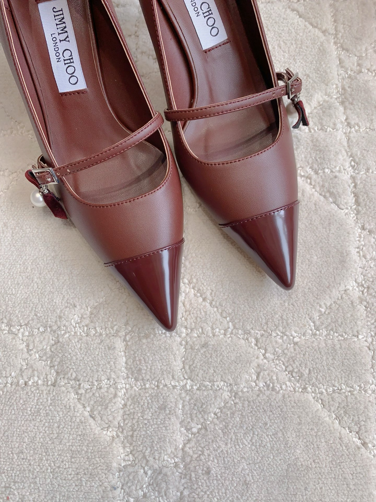 ua Ji*y Ch* aren pumps 6.5cm